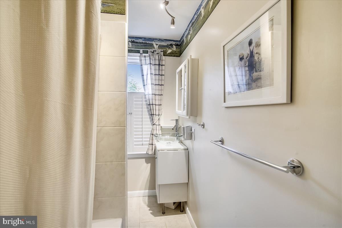 HAMILTON HEIGHTS - Residential