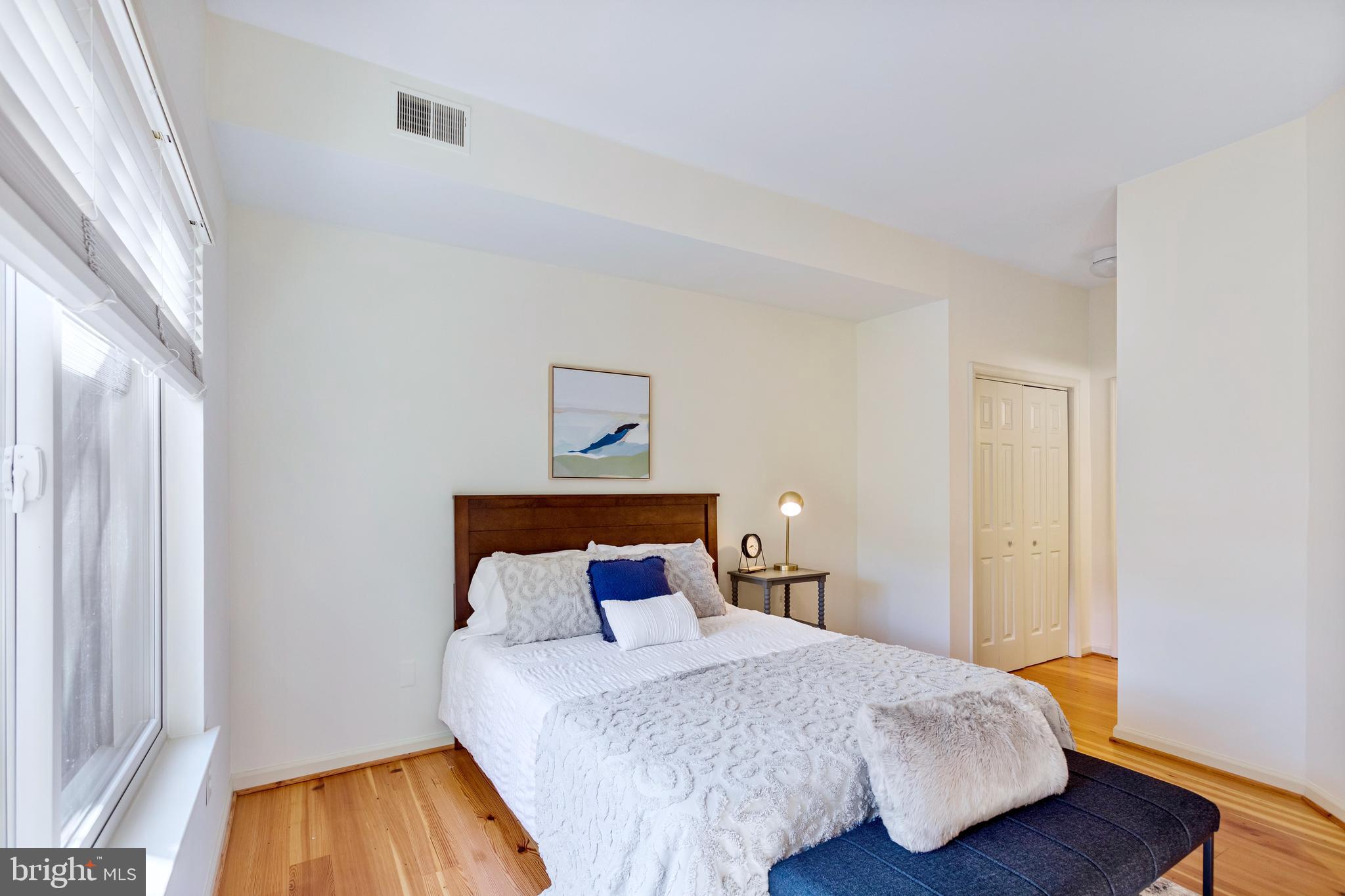 HARBOR POINT - Residential