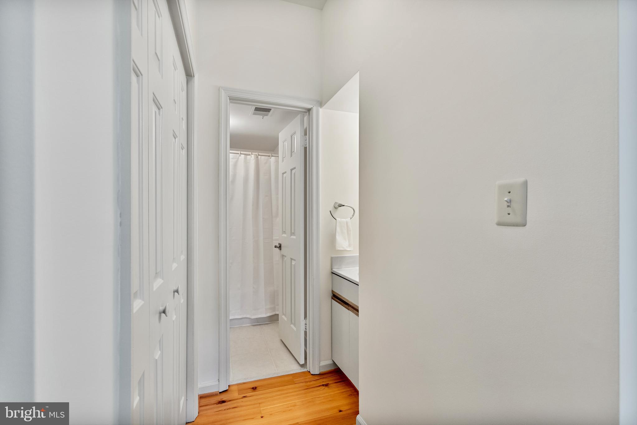 HARBOR POINT - Residential