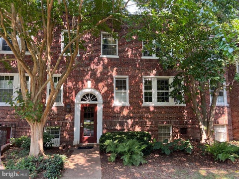 Condo For Rent - 1741 N Troy Street #8-422<br/> Arlington County, ARLINGTON, VA 22201