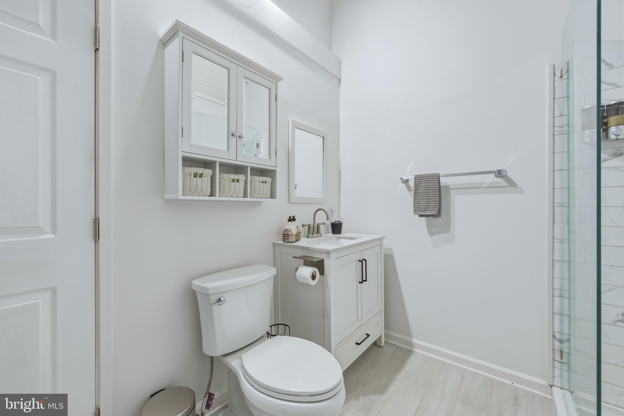 LAKEVIEW PEDESTAL HOMES - Residential