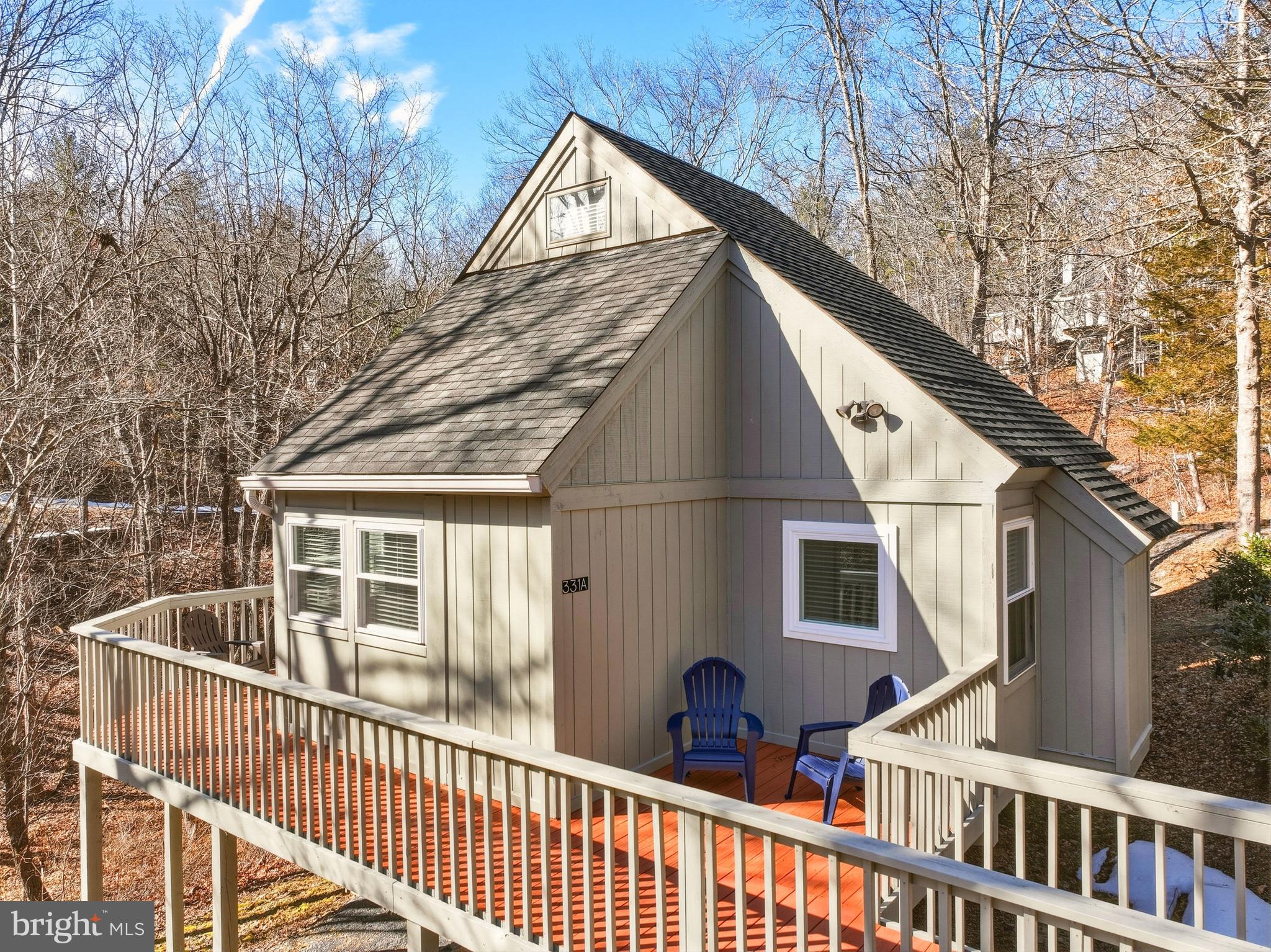 LAKEVIEW PEDESTAL HOMES - Residential