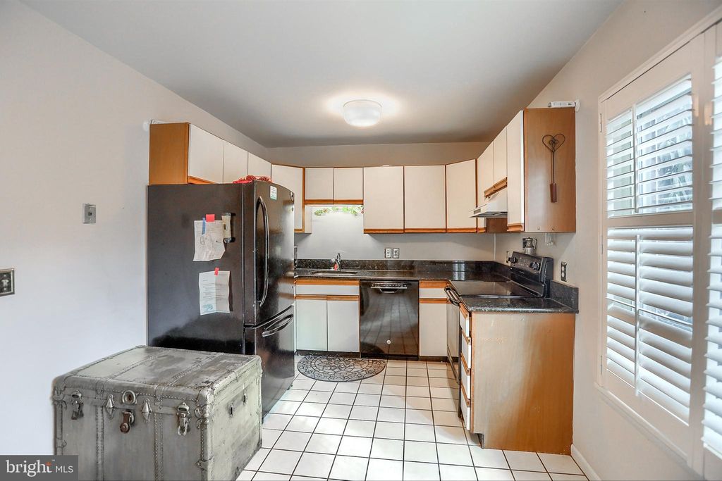 Photo of 436 STONEGATE CT, MILLERSVILLE, PA 17551 (MLS # PALA2029250)