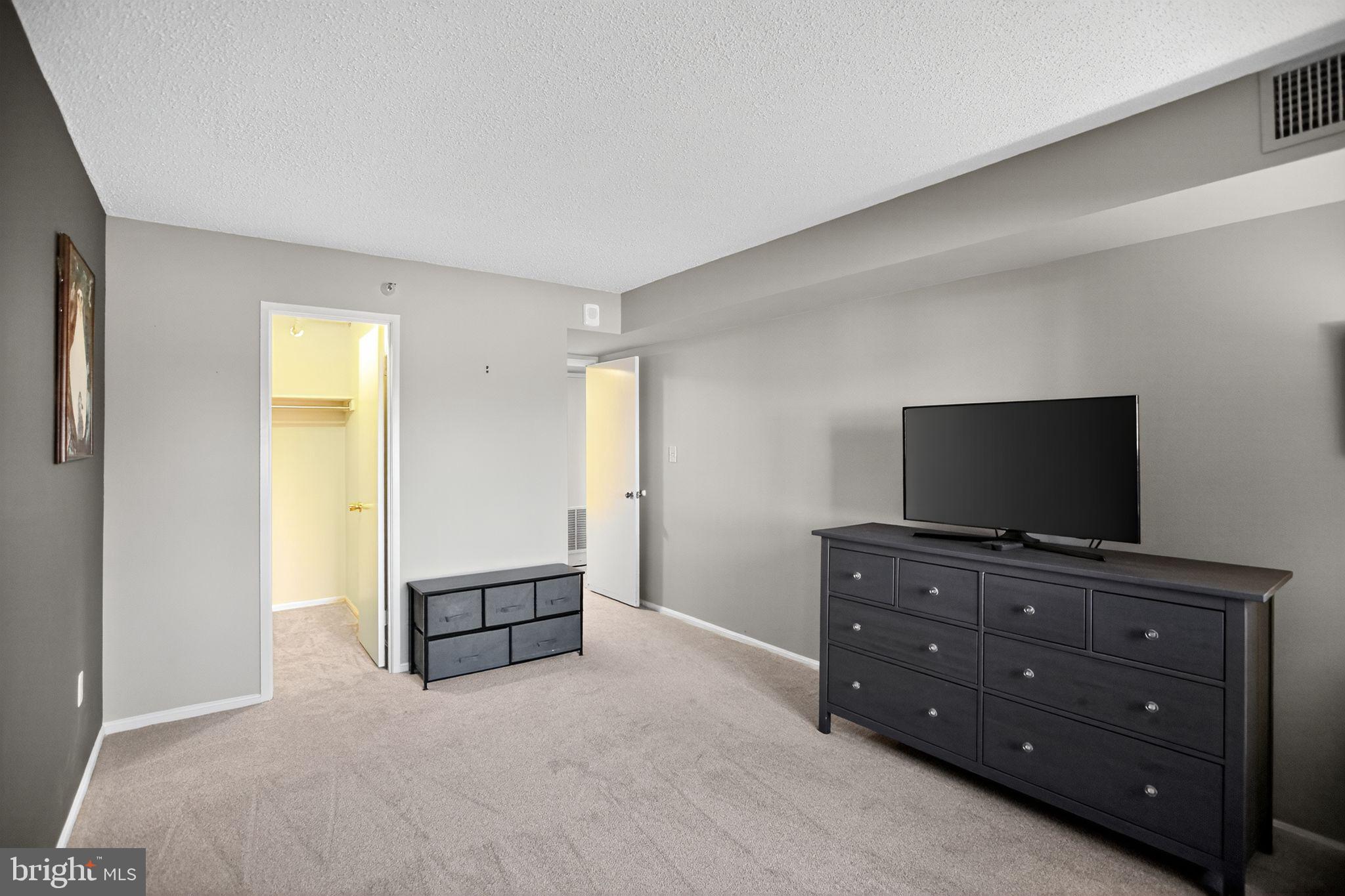 GREENS AT LEISURE WORLD - Residential