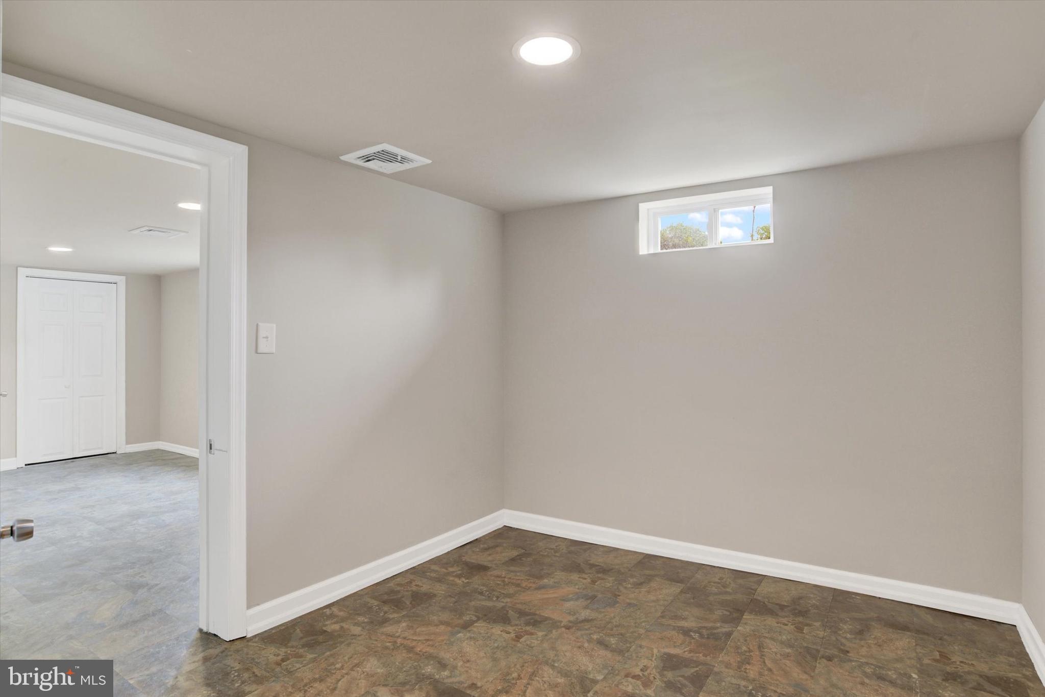 PALMDALE - Residential