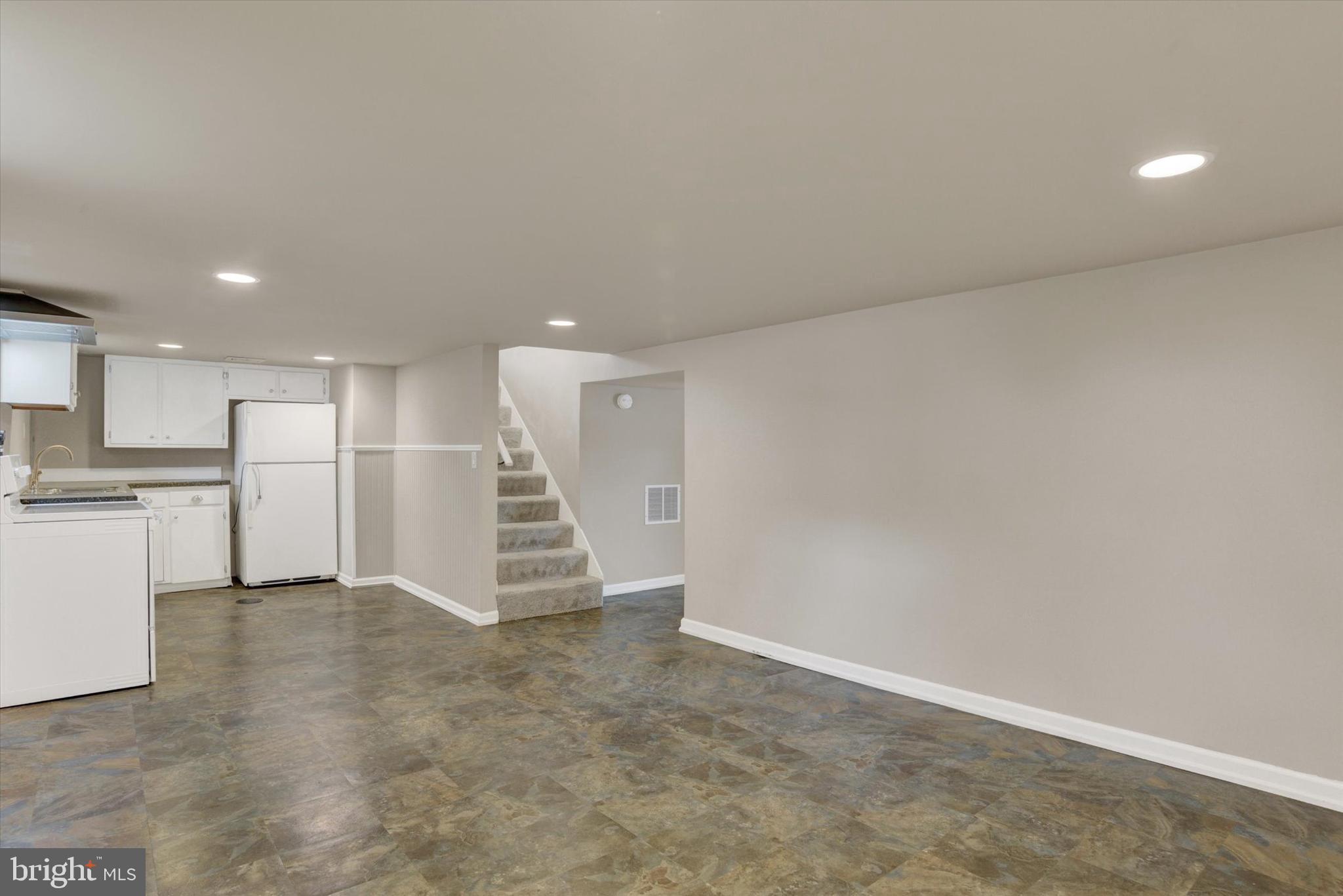 PALMDALE - Residential