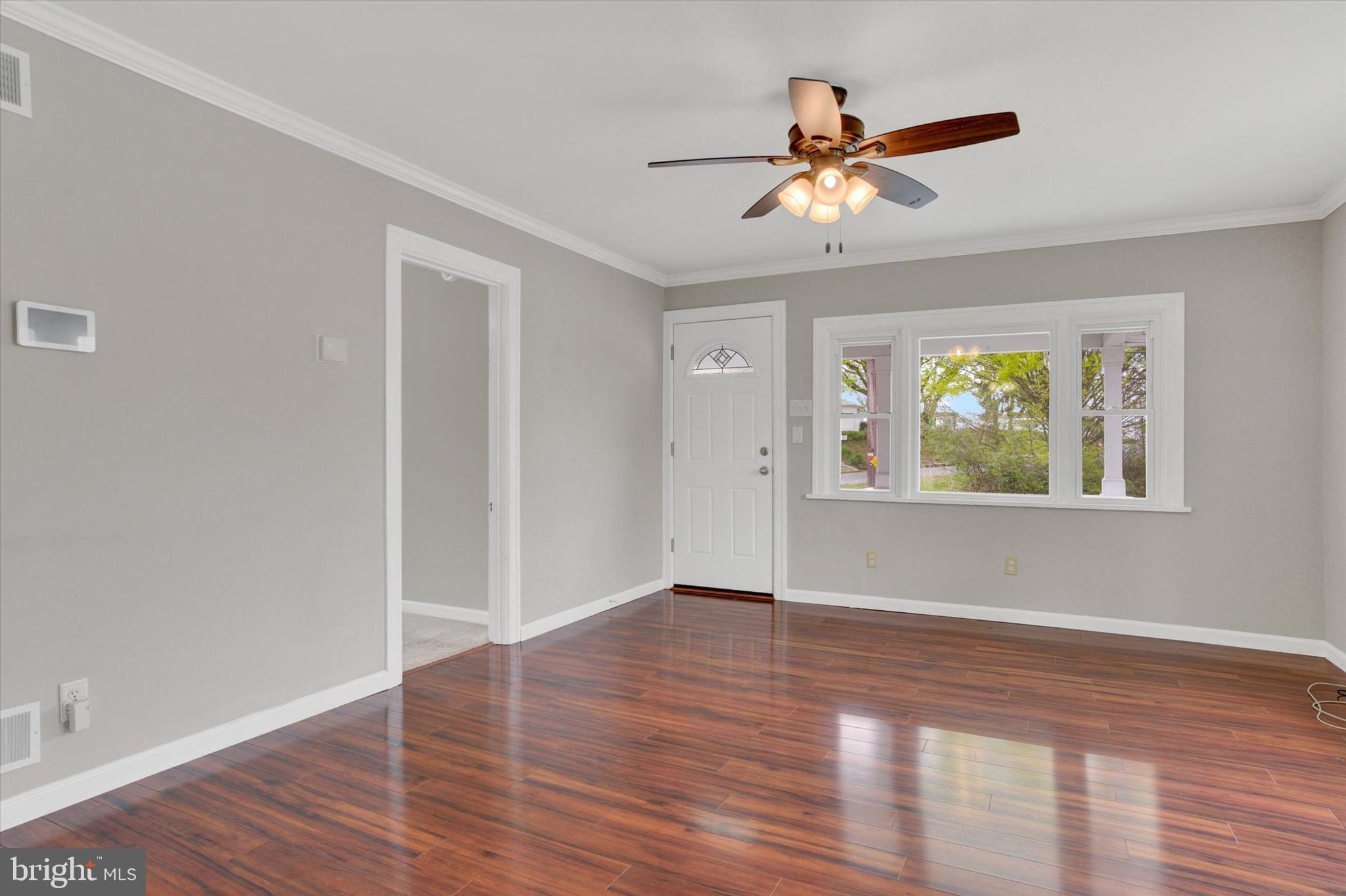 PALMDALE - Residential