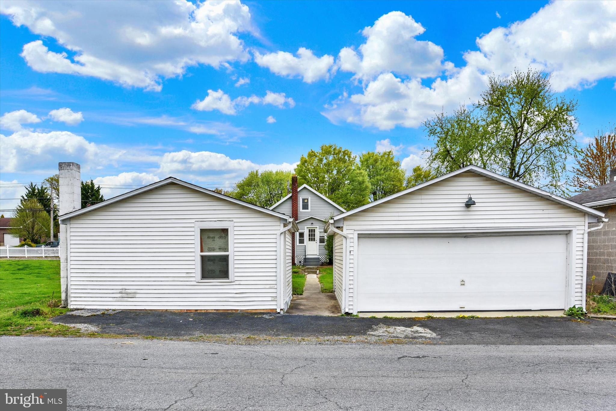 PALMDALE - Residential