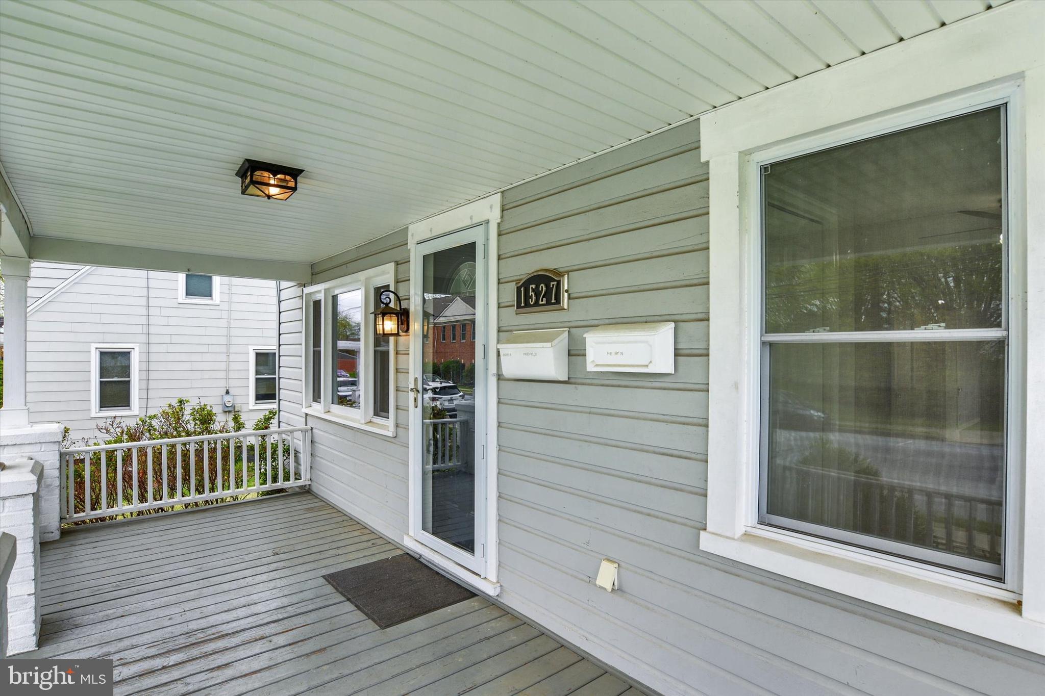 PALMDALE - Residential