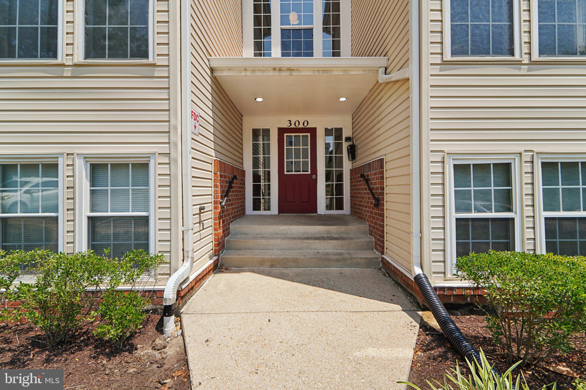 OAK LEAF VILLAS - Residential