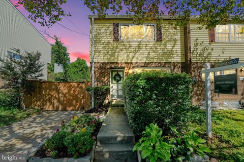 734 MISSISSIPPI AVENUE SE WASHINGTON DC 20032