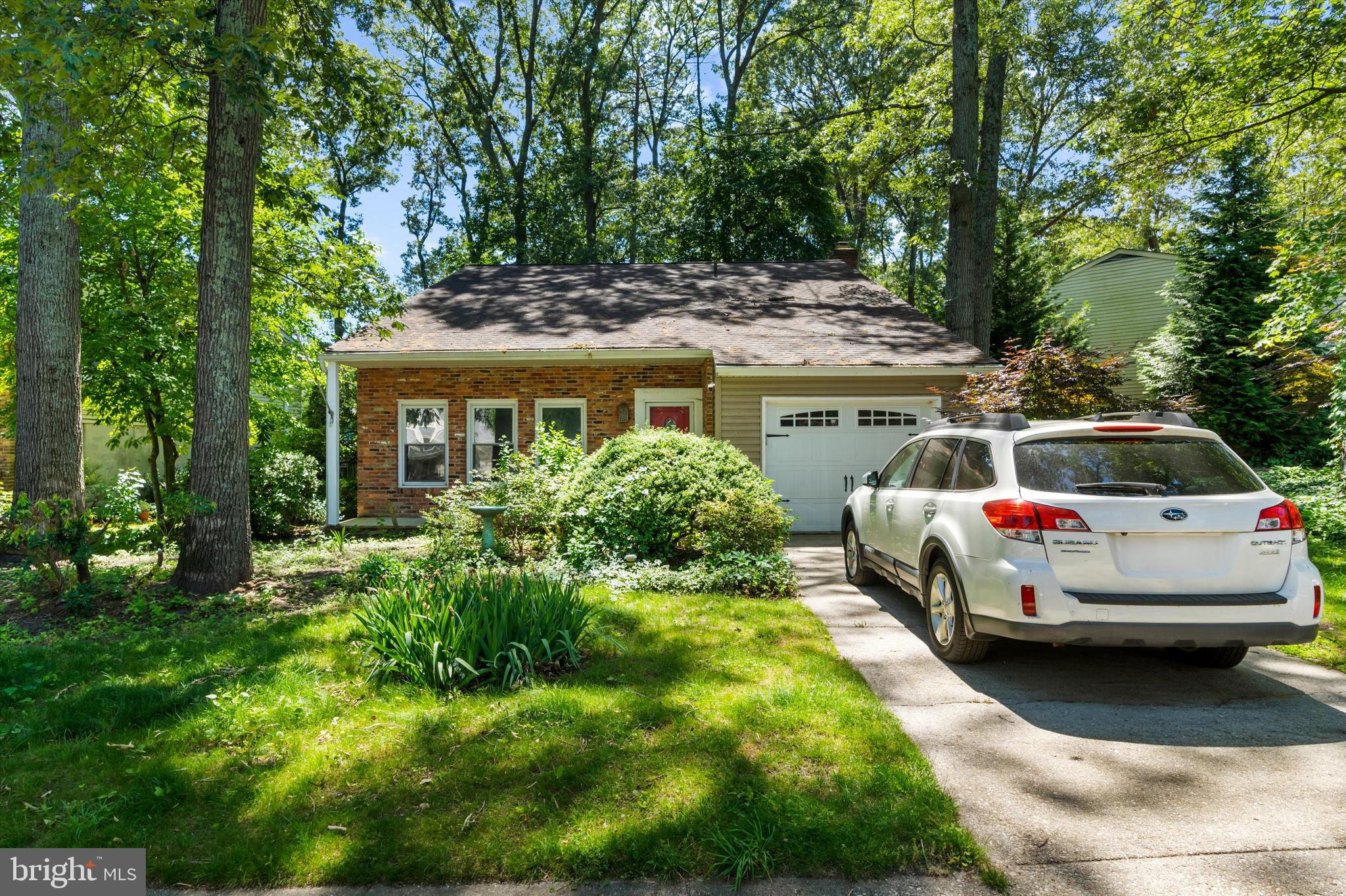 446 FAIRFORD COURT