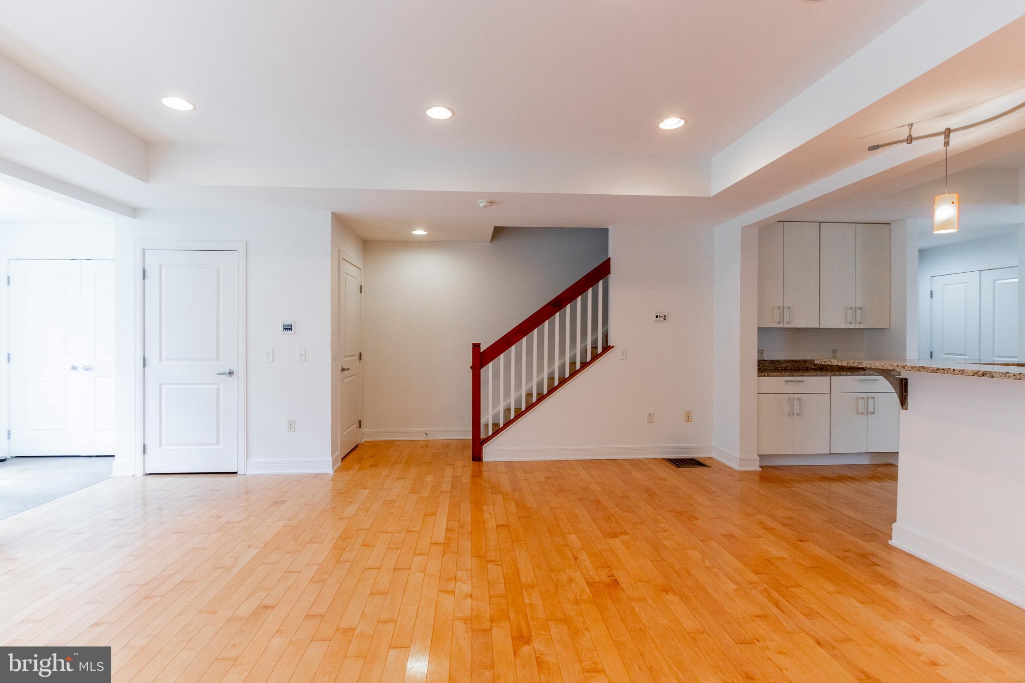 THE PRESCOT - Residential