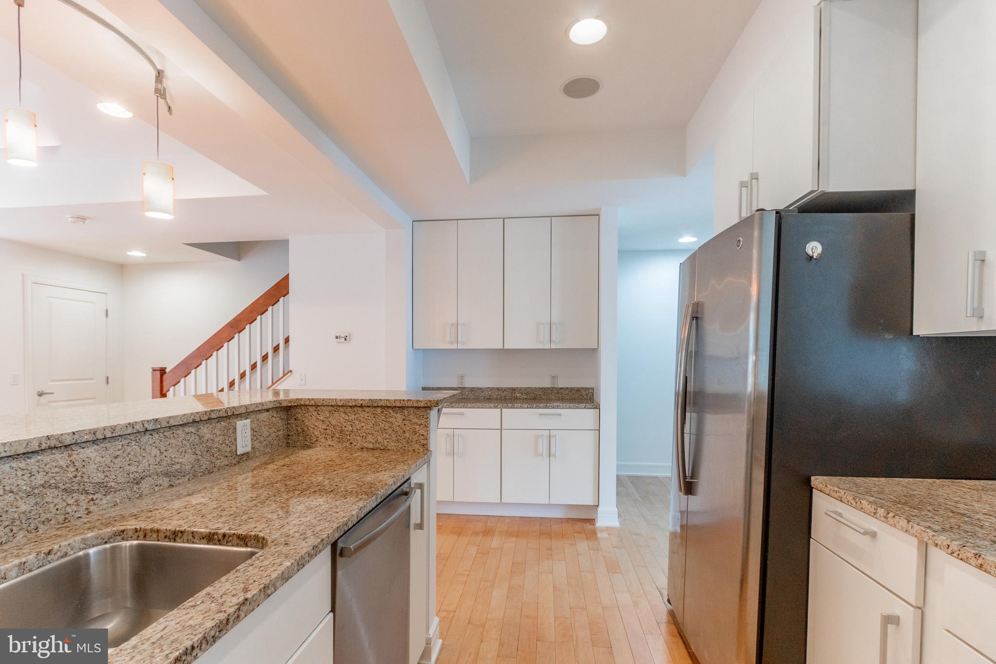 THE PRESCOT - Residential