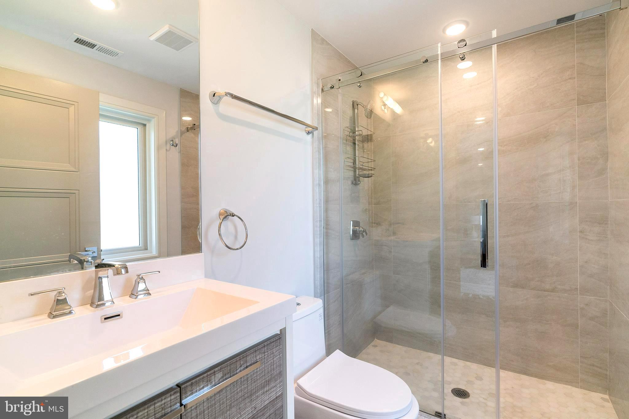 ANDORRA WOODS - Residential