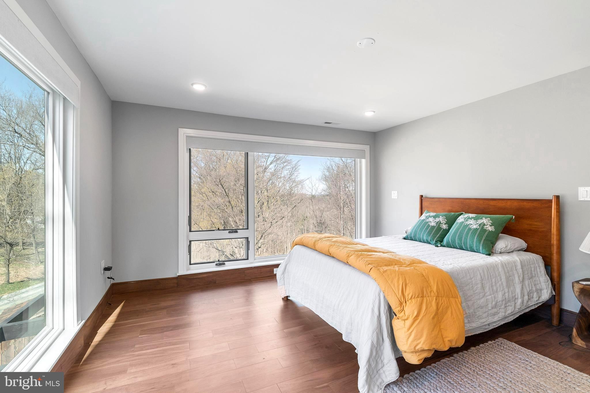 ANDORRA WOODS - Residential