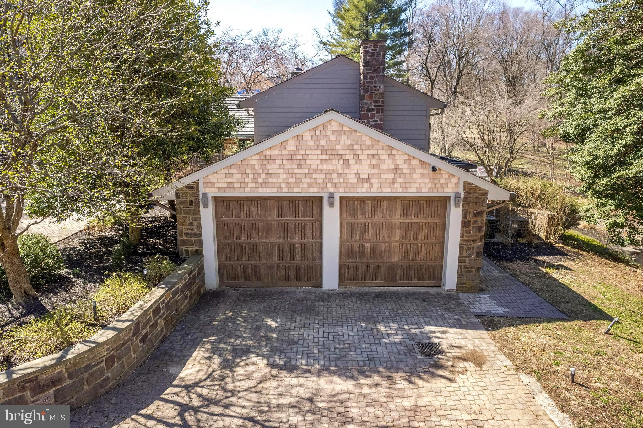 ANDORRA WOODS - Residential