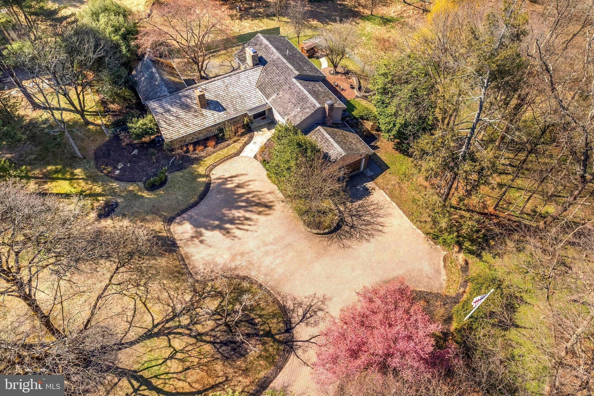 ANDORRA WOODS - Residential