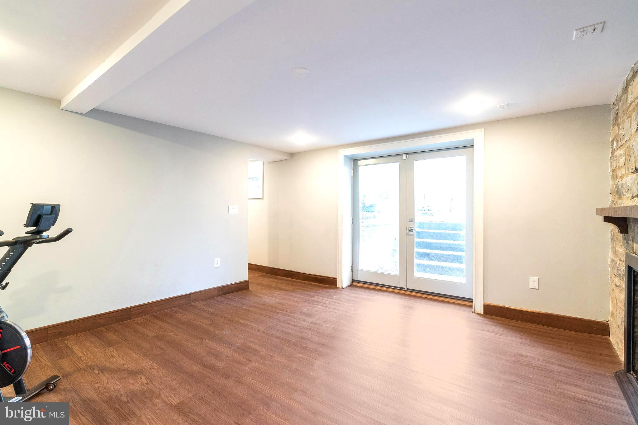 ANDORRA WOODS - Residential