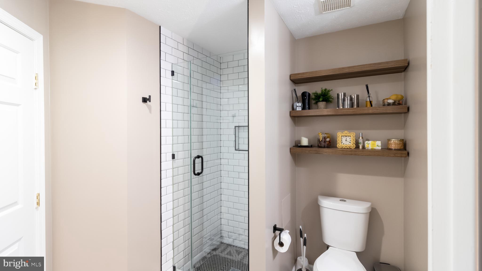 PINEY ORCHARD - Residential Lease