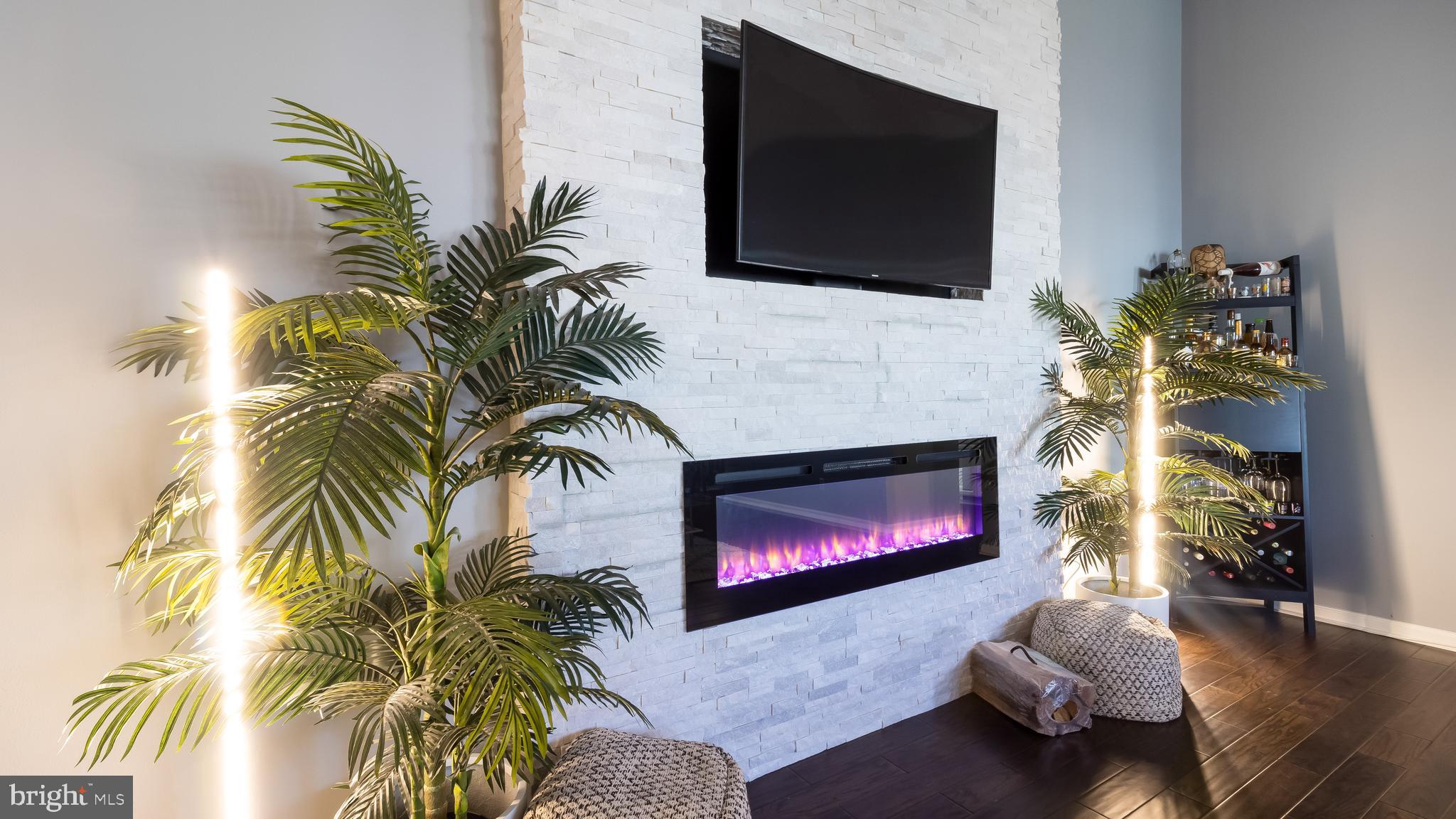 PINEY ORCHARD - Residential Lease