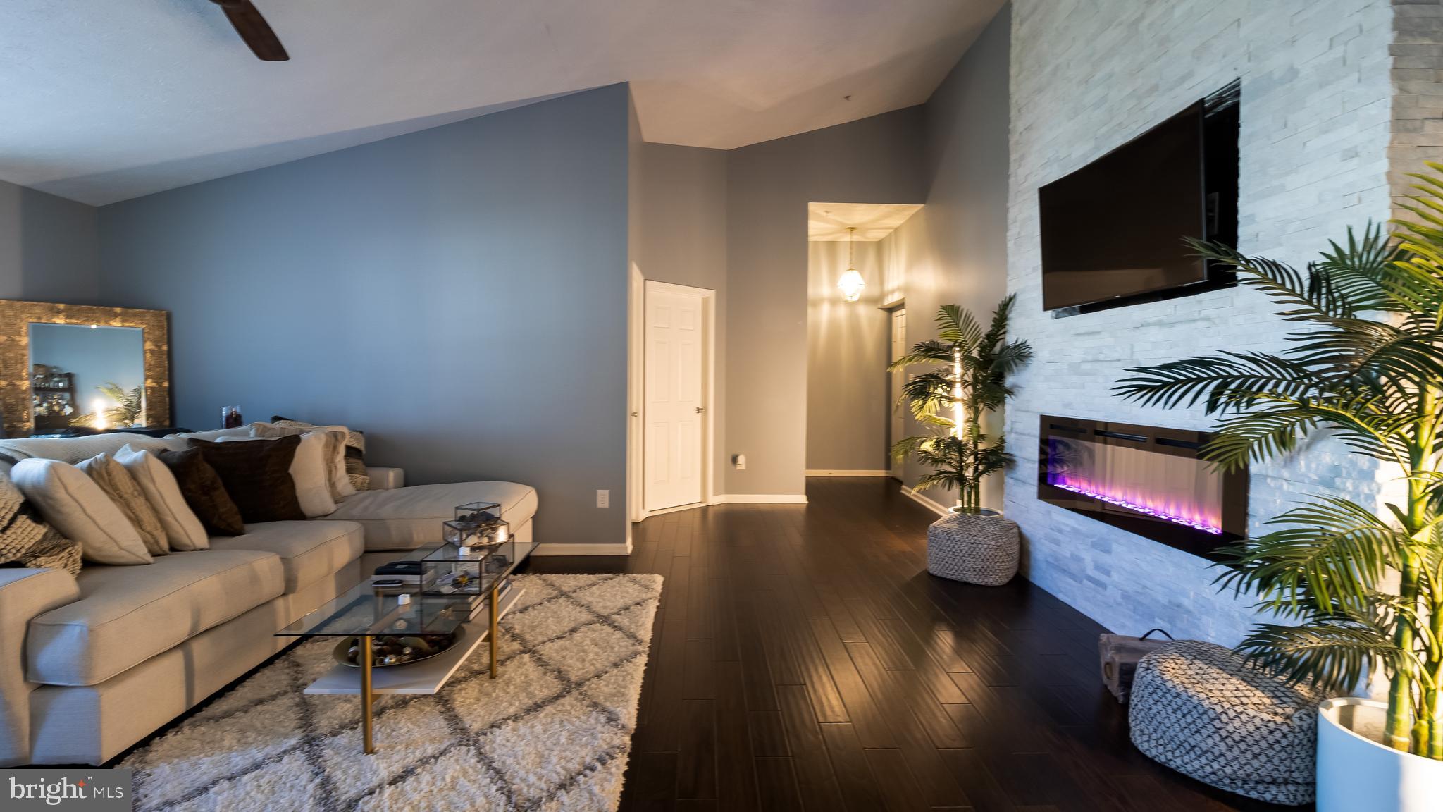 PINEY ORCHARD - Residential Lease