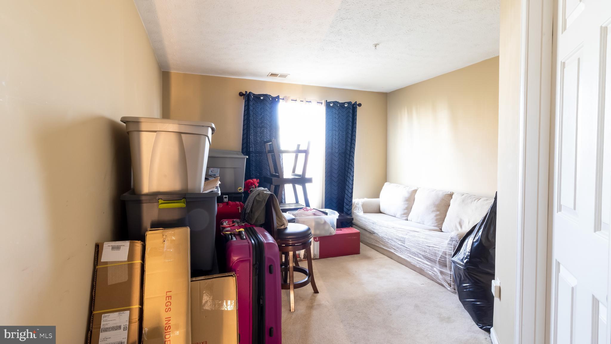 PINEY ORCHARD - Residential Lease