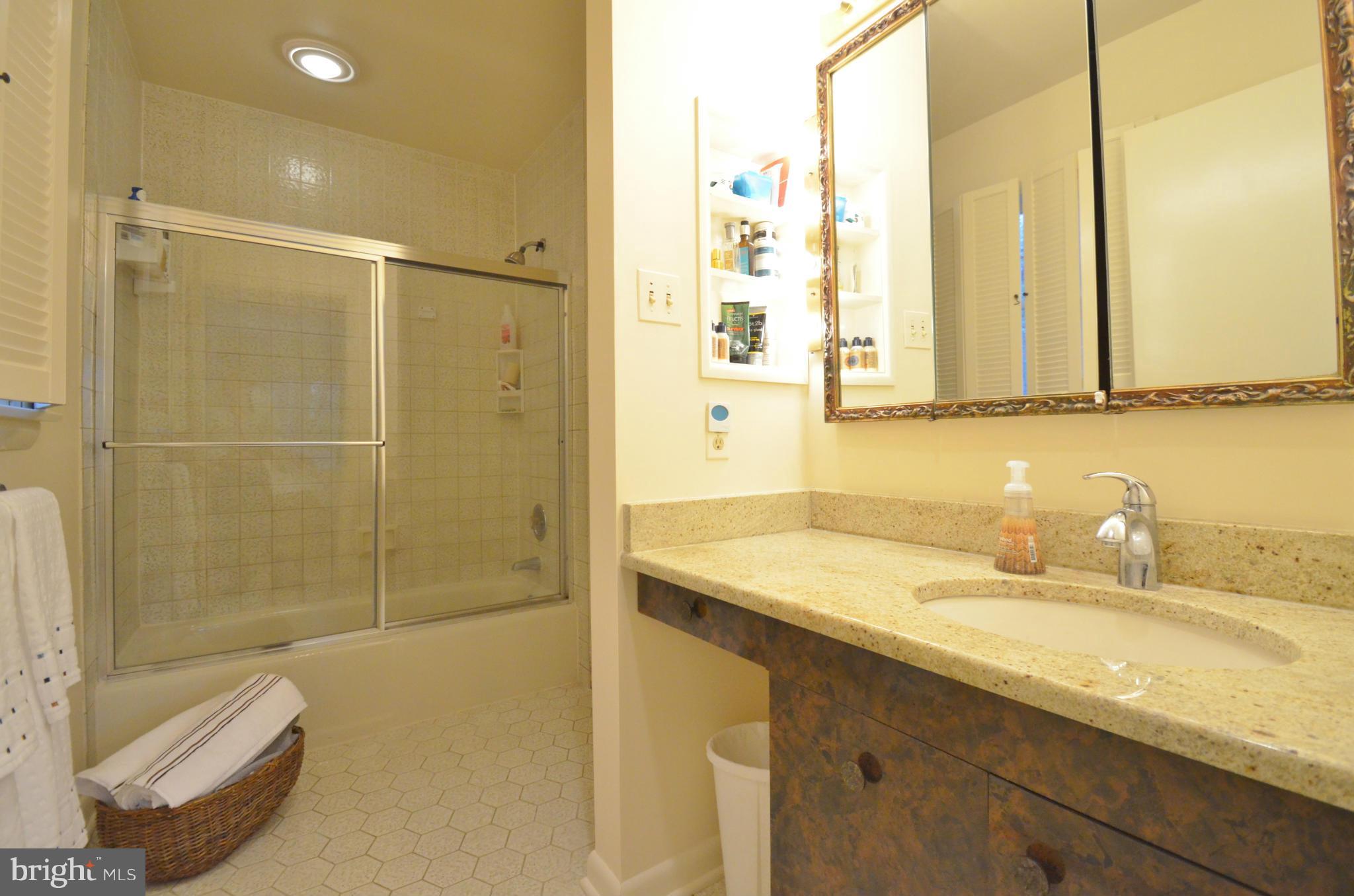 CAVES PARK - Residential