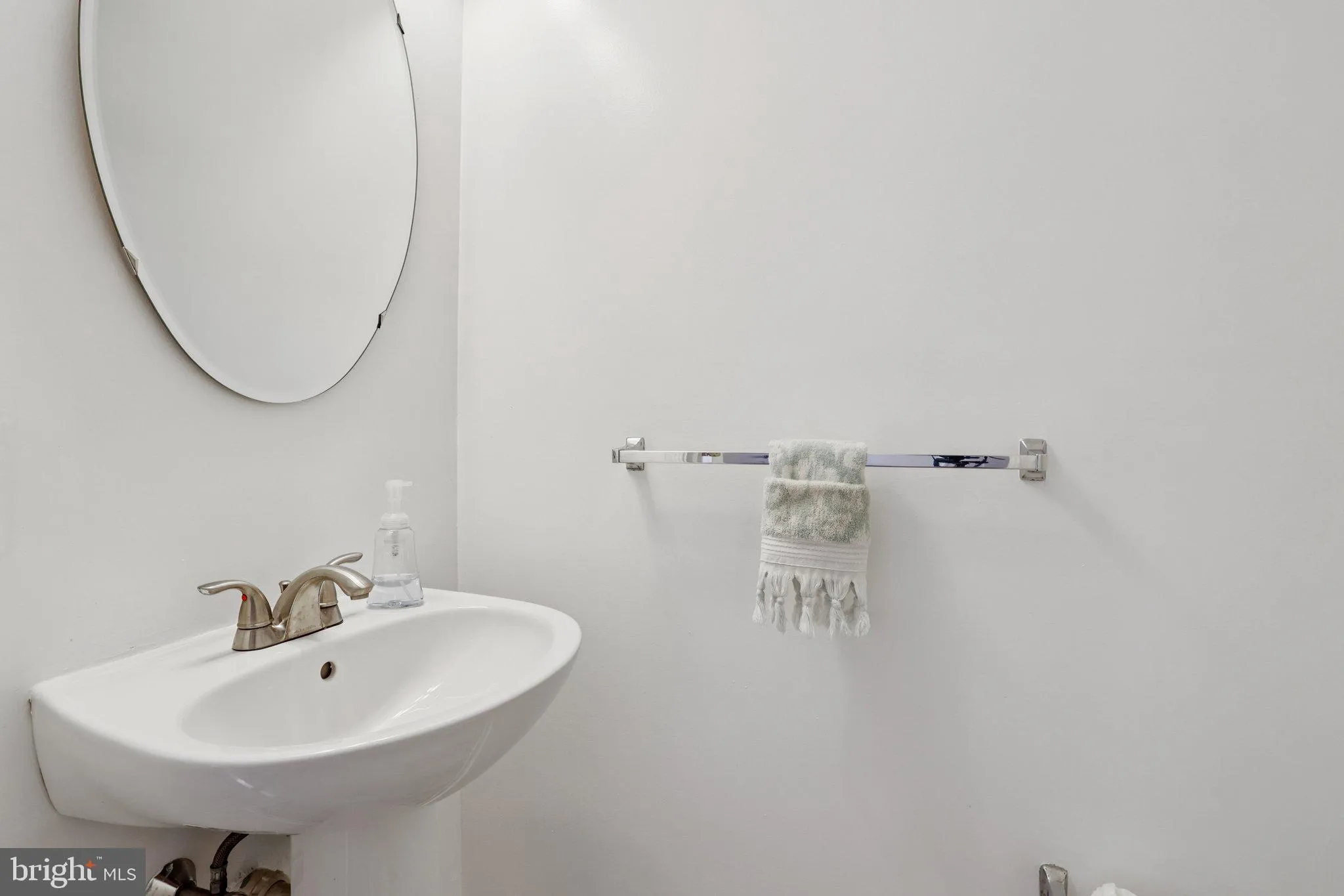 North Wales, Pennsylvania 19454, United States, 3 Bedrooms Bedrooms, ,3 BathroomsBathrooms,Residential,Contingent,181395