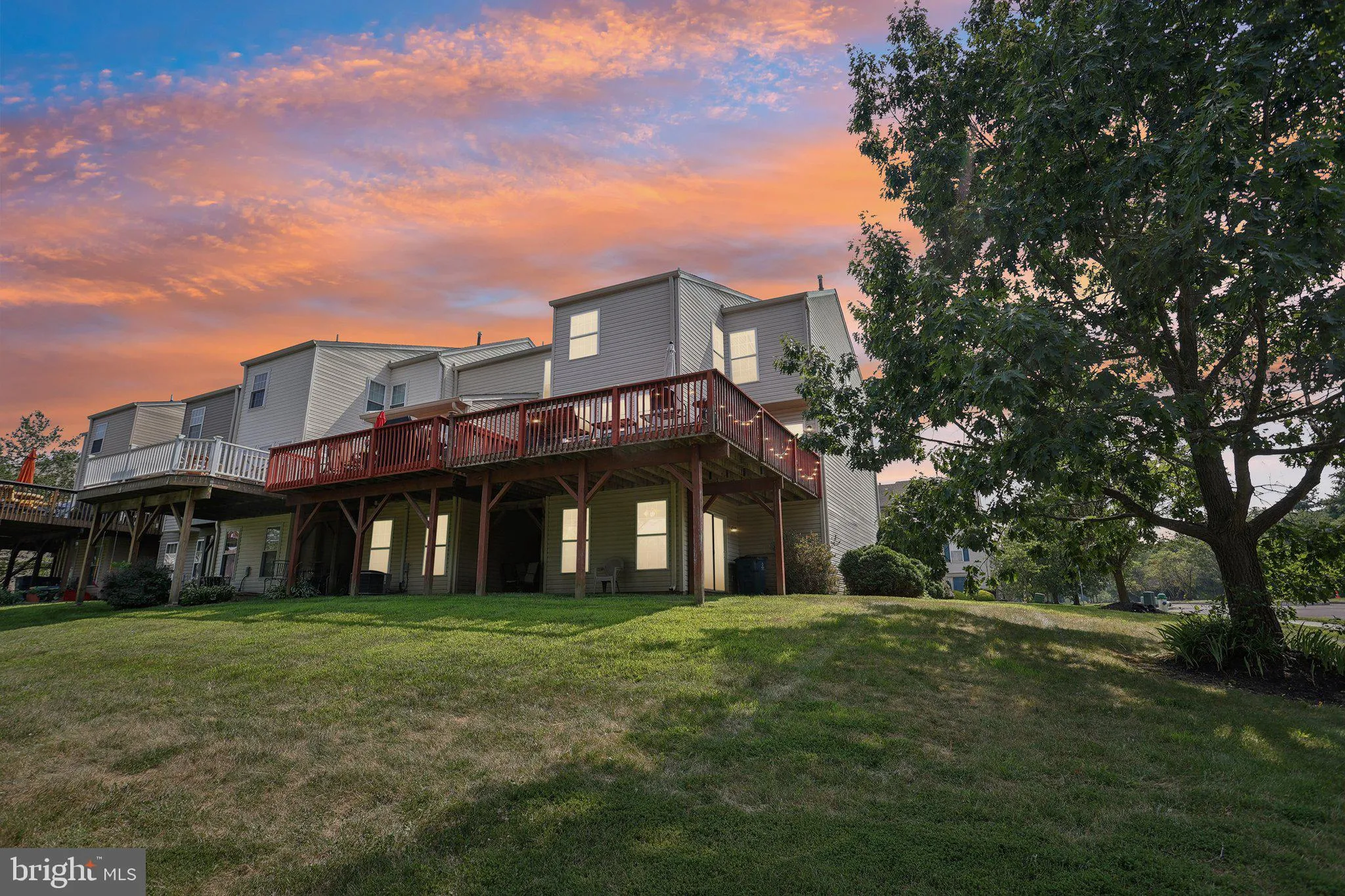 North Wales, Pennsylvania 19454, United States, 3 Bedrooms Bedrooms, ,3 BathroomsBathrooms,Residential,Contingent,181395