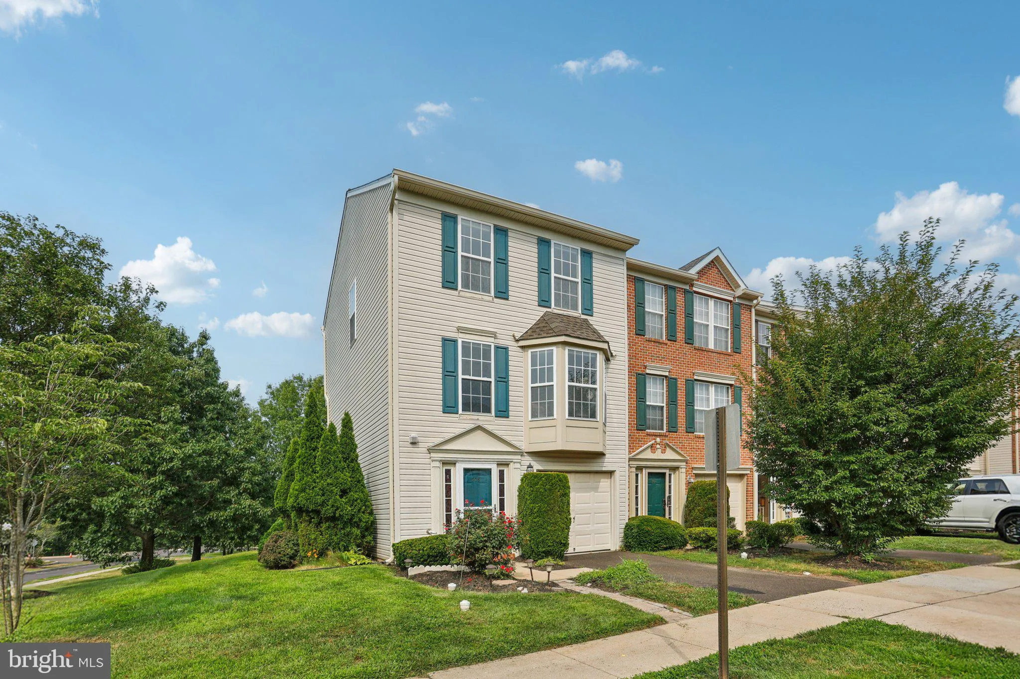 North Wales, Pennsylvania 19454, United States, 3 Bedrooms Bedrooms, ,3 BathroomsBathrooms,Residential,Contingent,181395