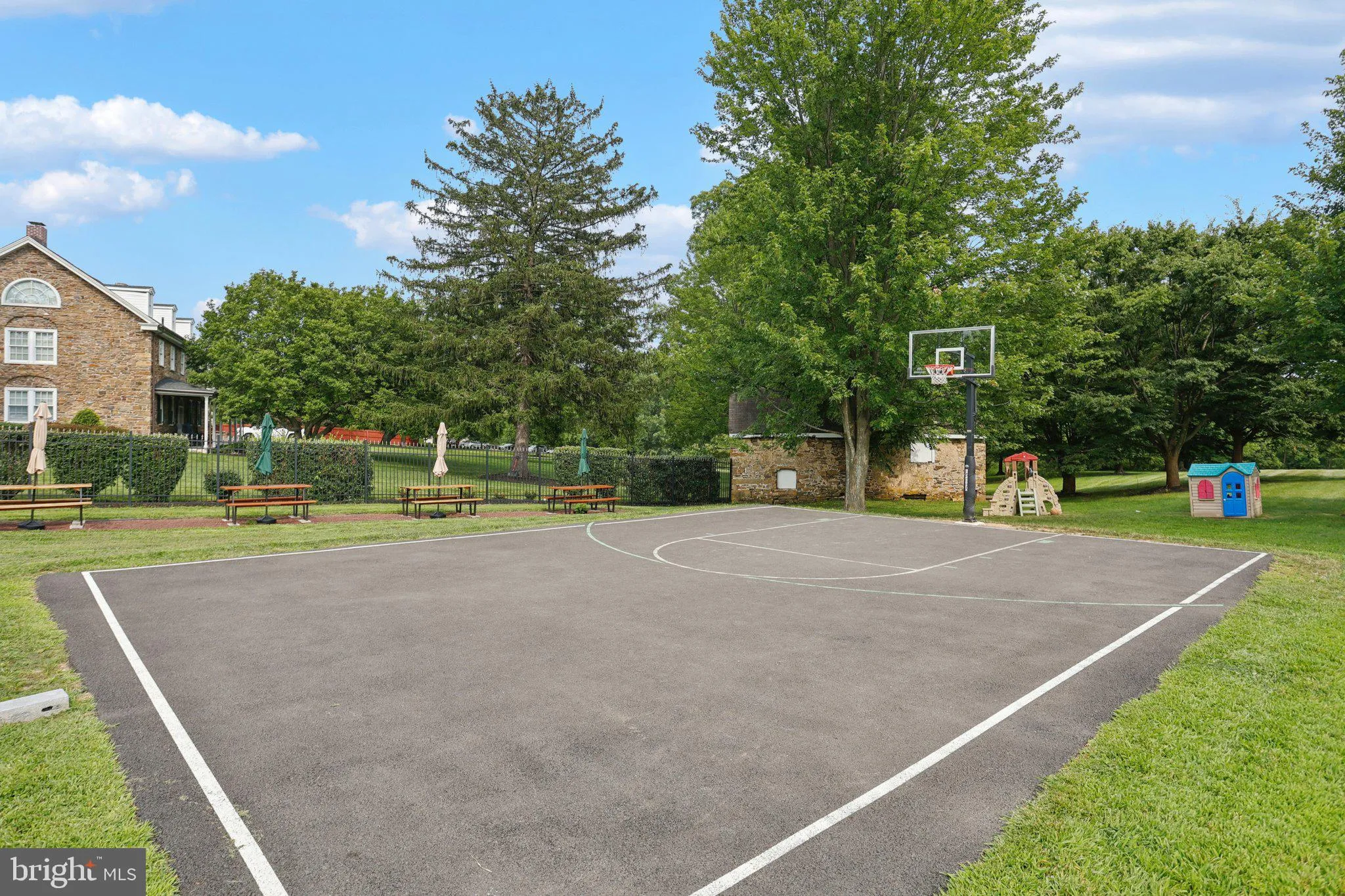 North Wales, Pennsylvania 19454, United States, 3 Bedrooms Bedrooms, ,3 BathroomsBathrooms,Residential,Contingent,181395