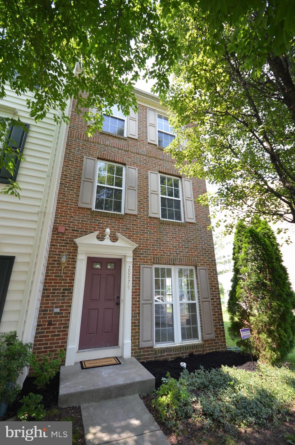 Photo 1 of 20 — 20979 KILLAWOG TERRACE, ASHBURN, VA 20147