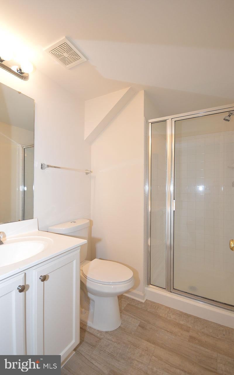 ASHBURN VILLAGE - Residential