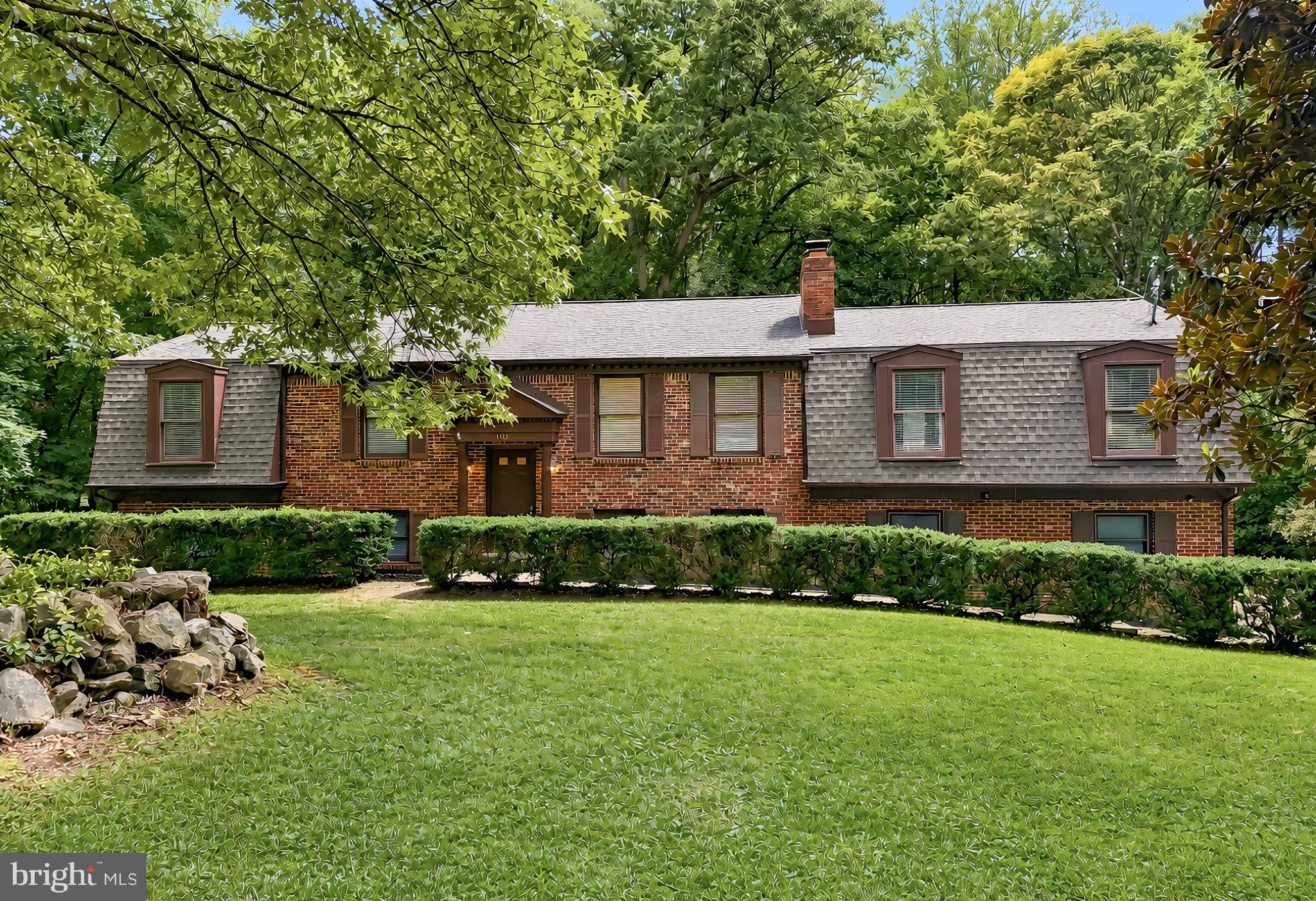 7115 MAXWELL DRIVE