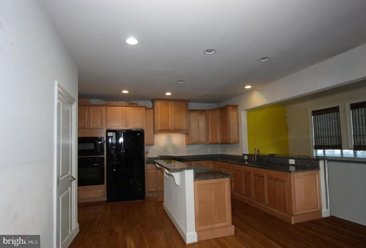 DEEP CREEK VILLAGE - Residential Lease