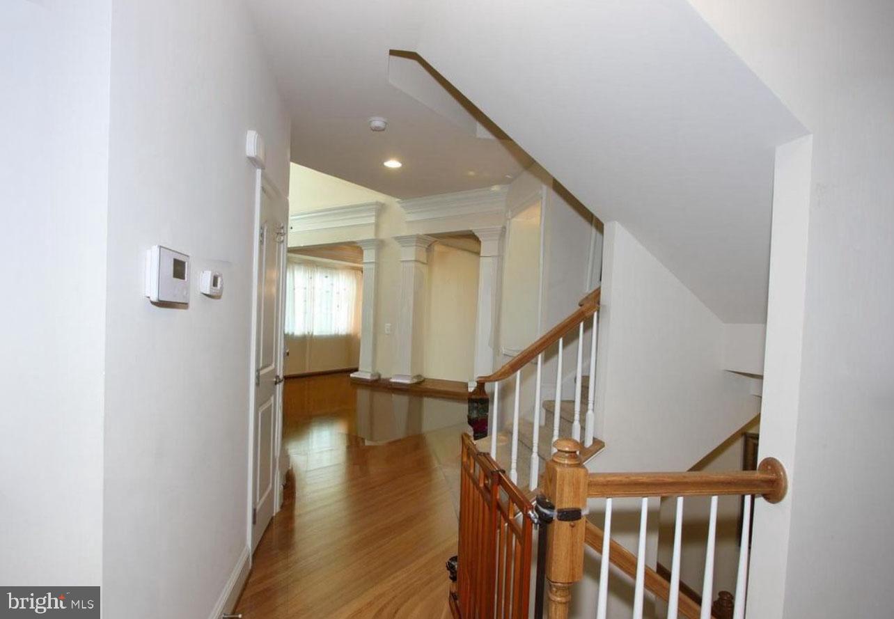 DEEP CREEK VILLAGE - Residential Lease