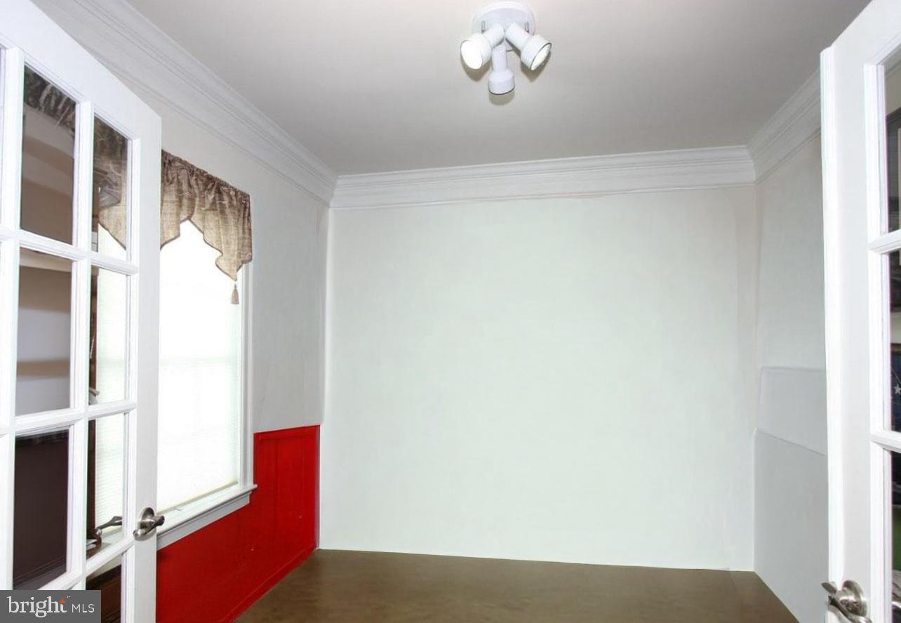 DEEP CREEK VILLAGE - Residential Lease