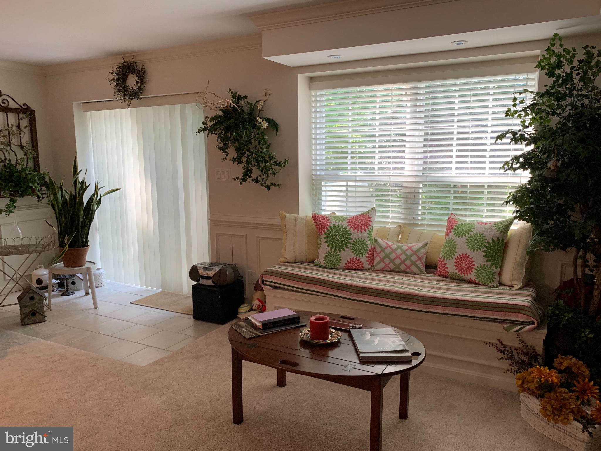 HAWTHORNE GREENE - Residential