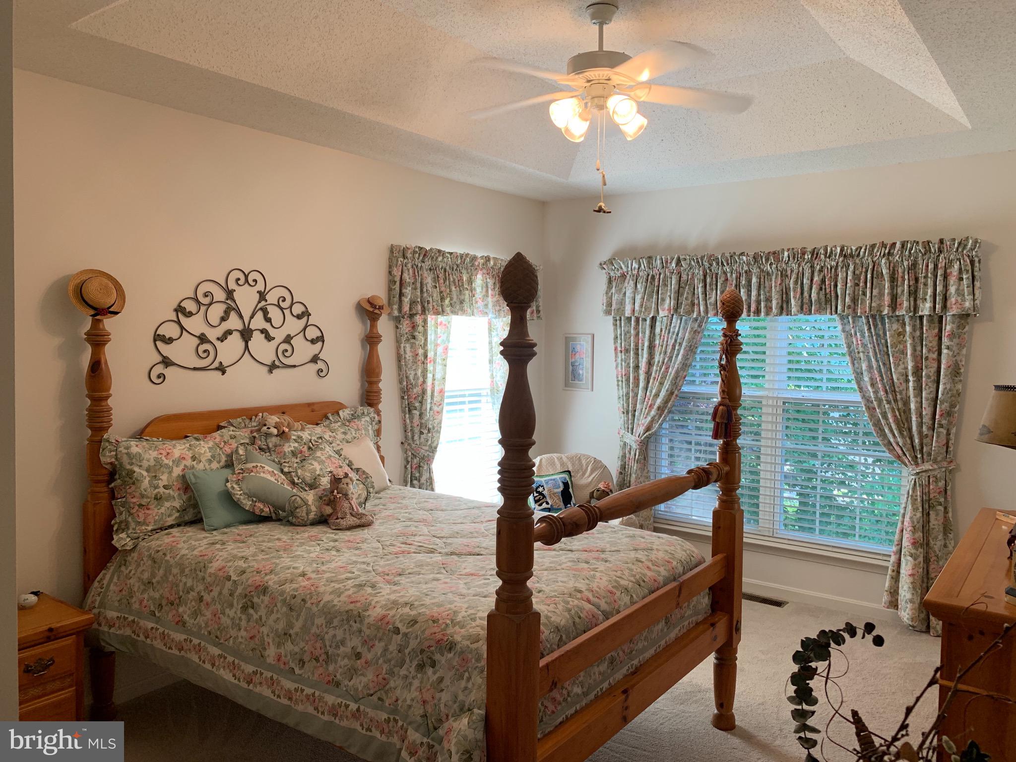 HAWTHORNE GREENE - Residential