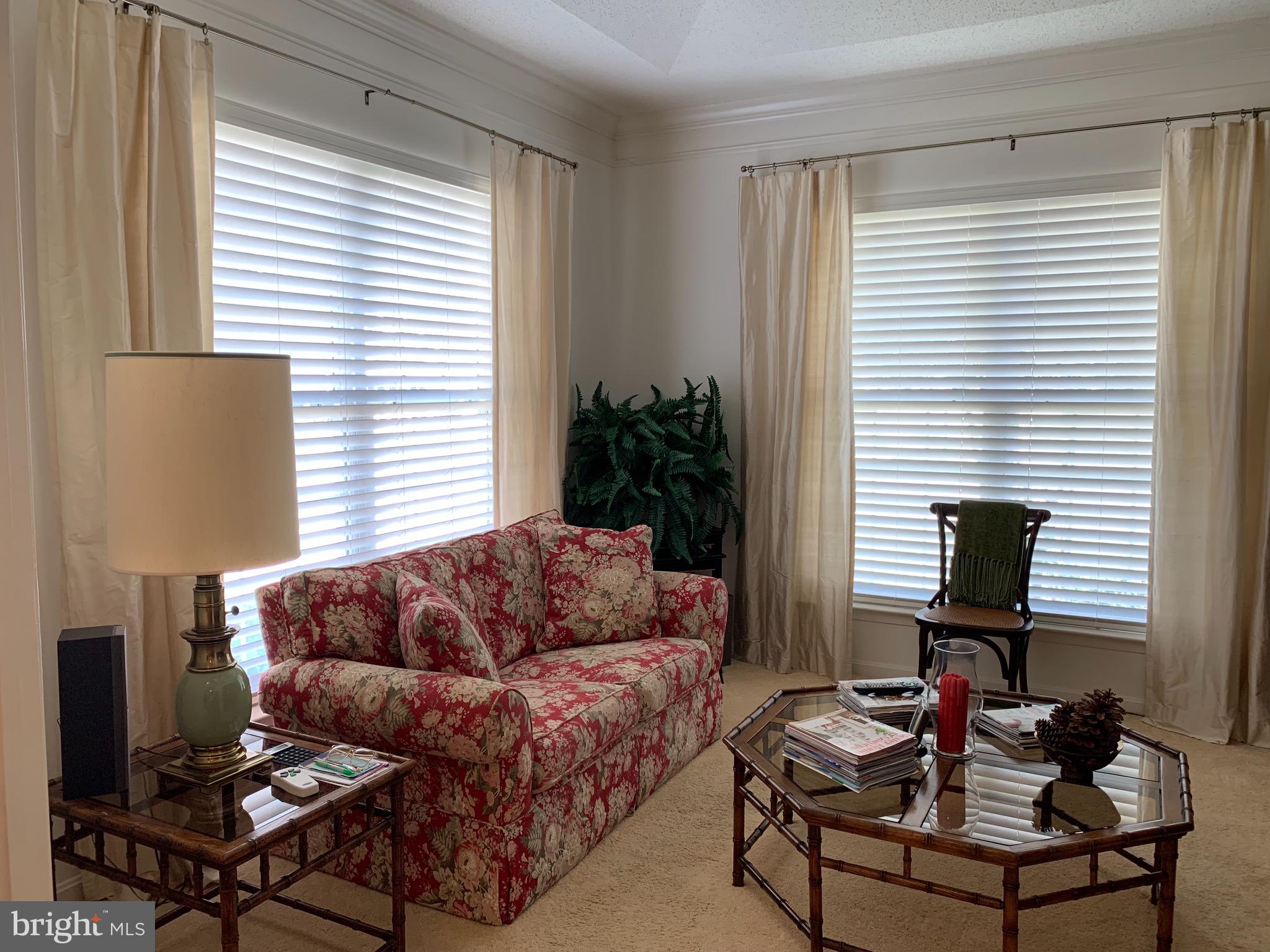 HAWTHORNE GREENE - Residential