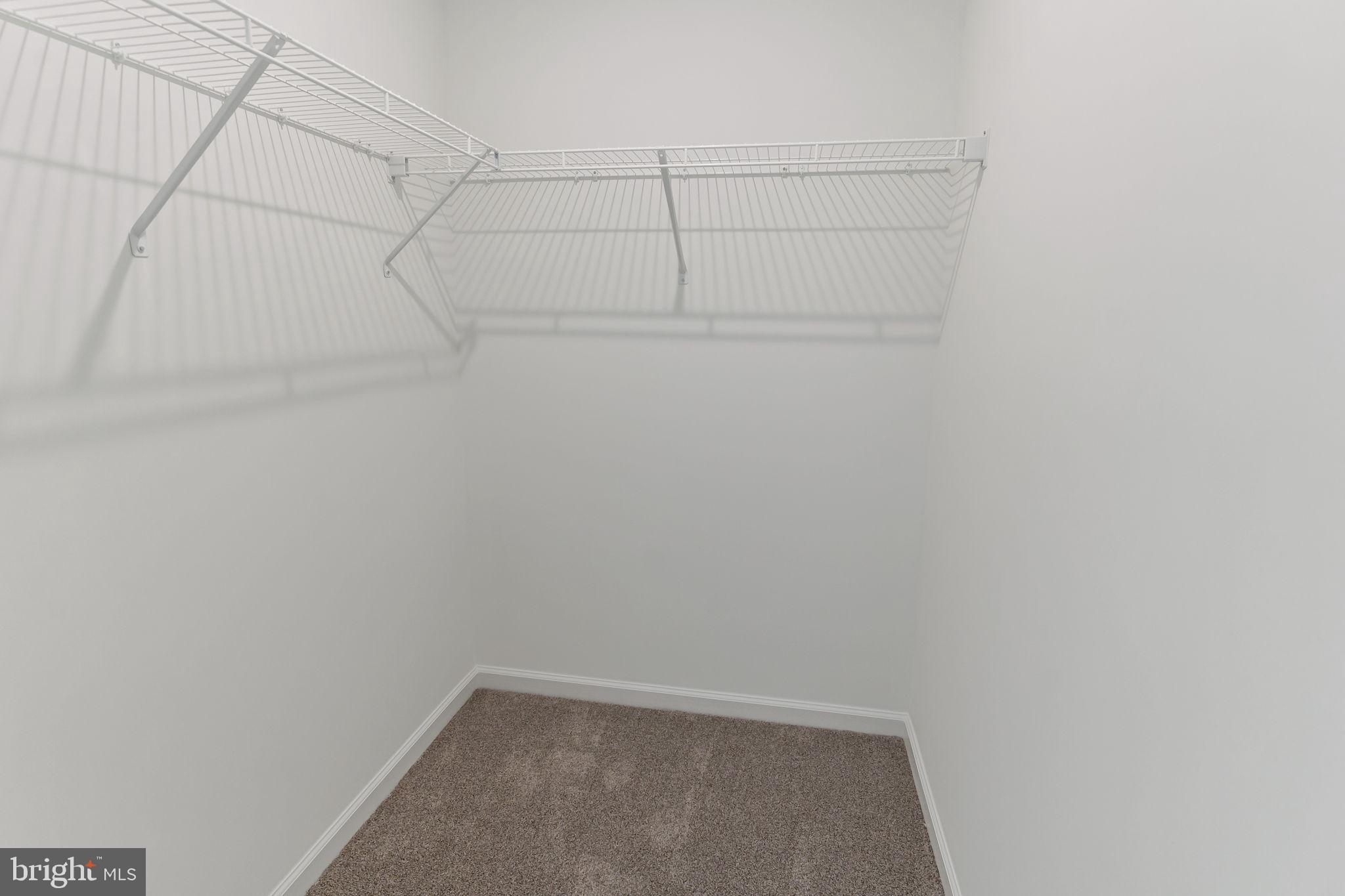 WHISPERING PINES - Residential