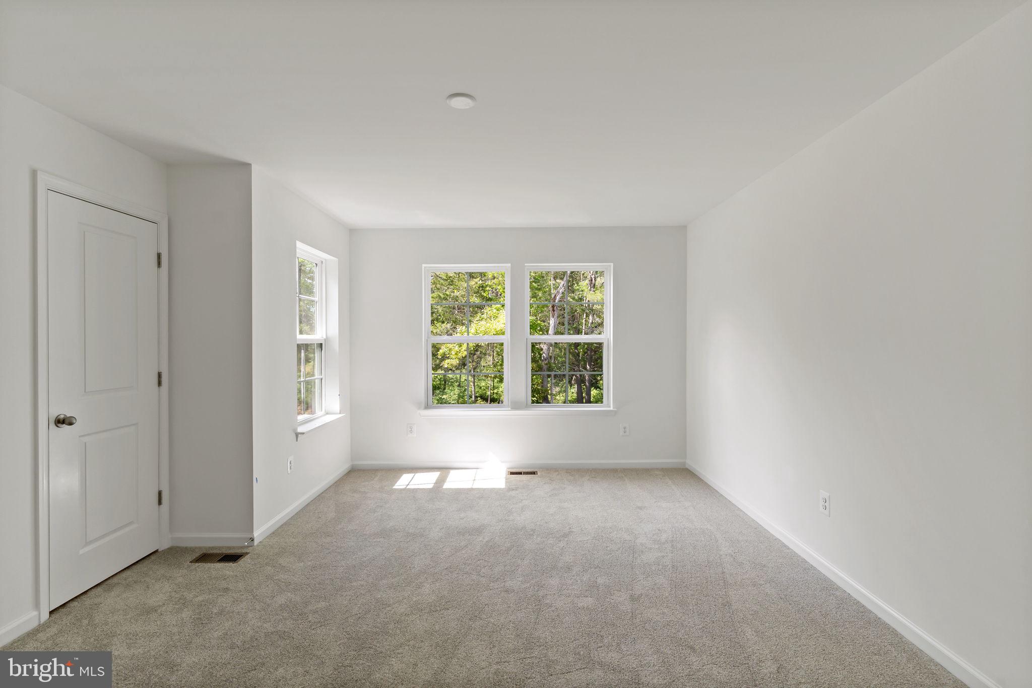 WHISPERING PINES - Residential