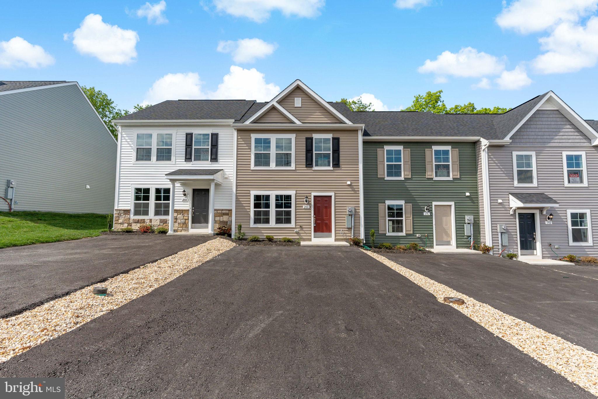 200 GENTLE BREEZE DRIVE