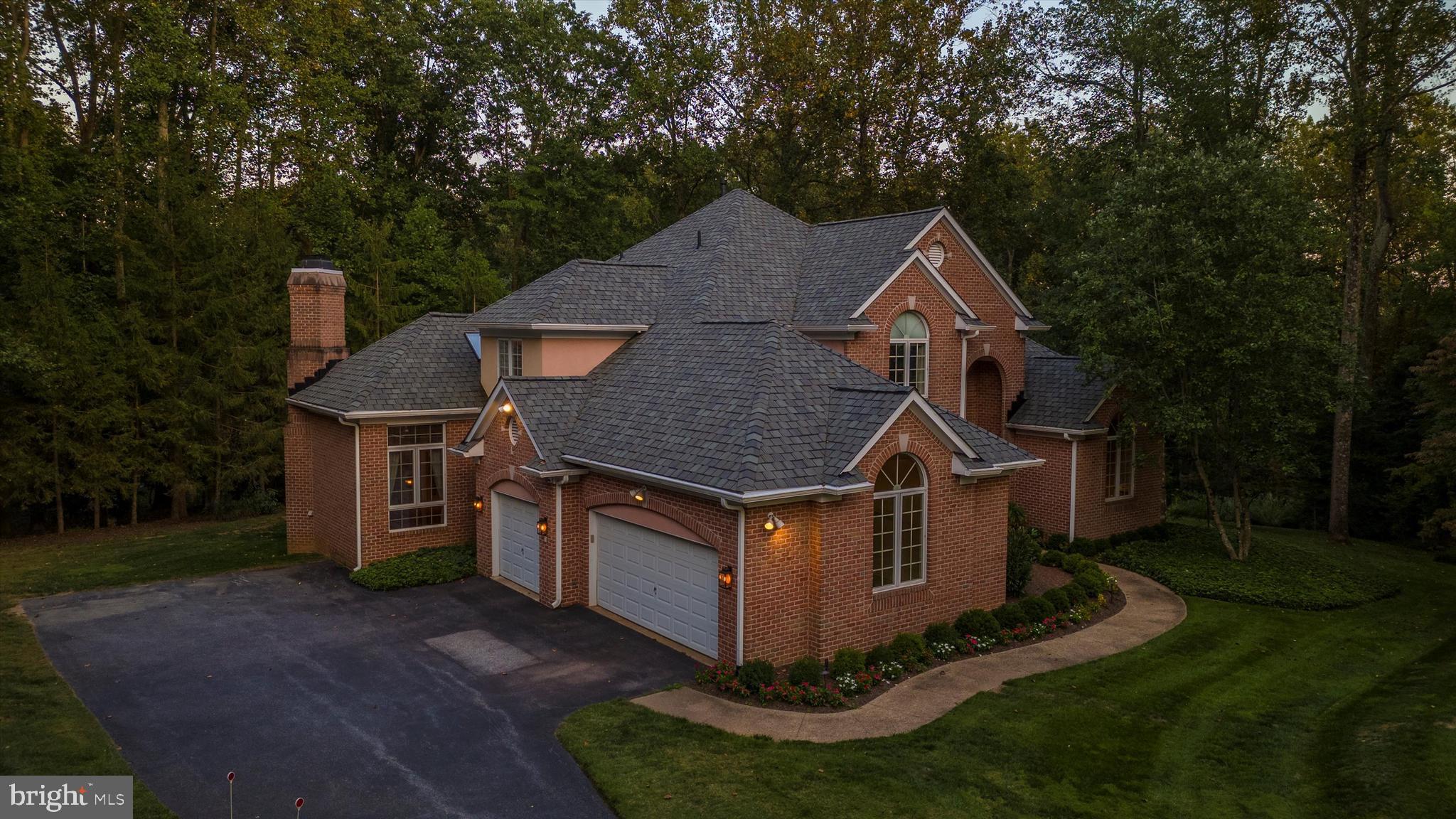 VALLEYS CREST FARMS - Residential