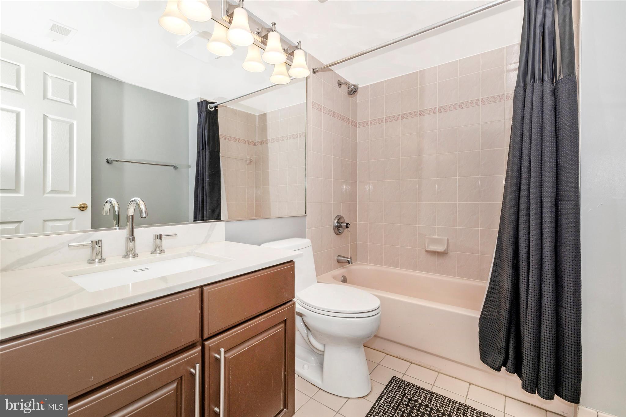 VALLEYS CREST FARMS - Residential