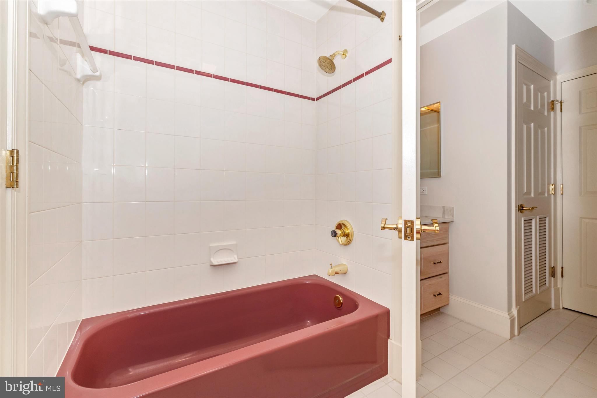 VALLEYS CREST FARMS - Residential