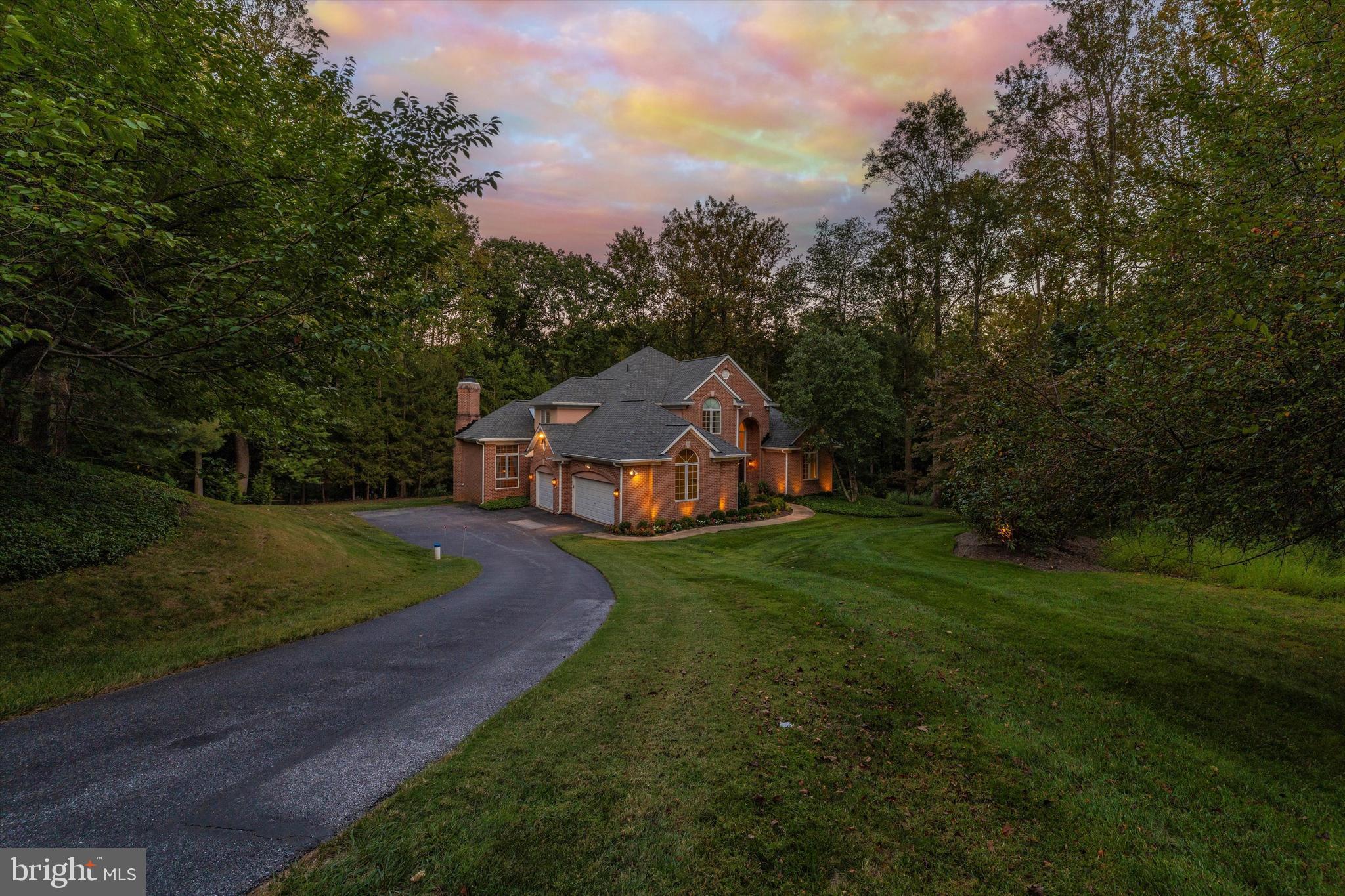 VALLEYS CREST FARMS - Residential