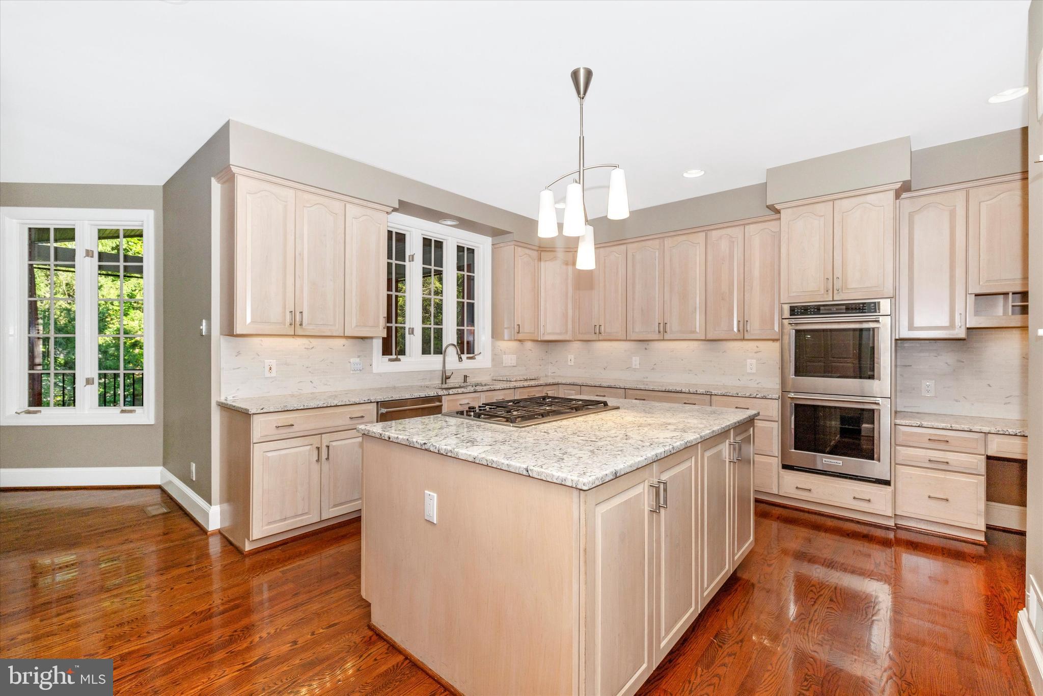 VALLEYS CREST FARMS - Residential