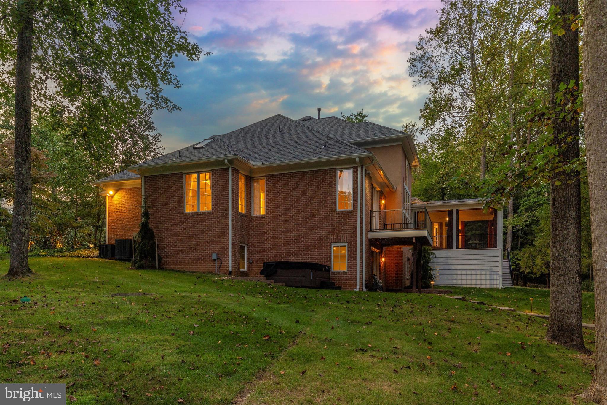 VALLEYS CREST FARMS - Residential